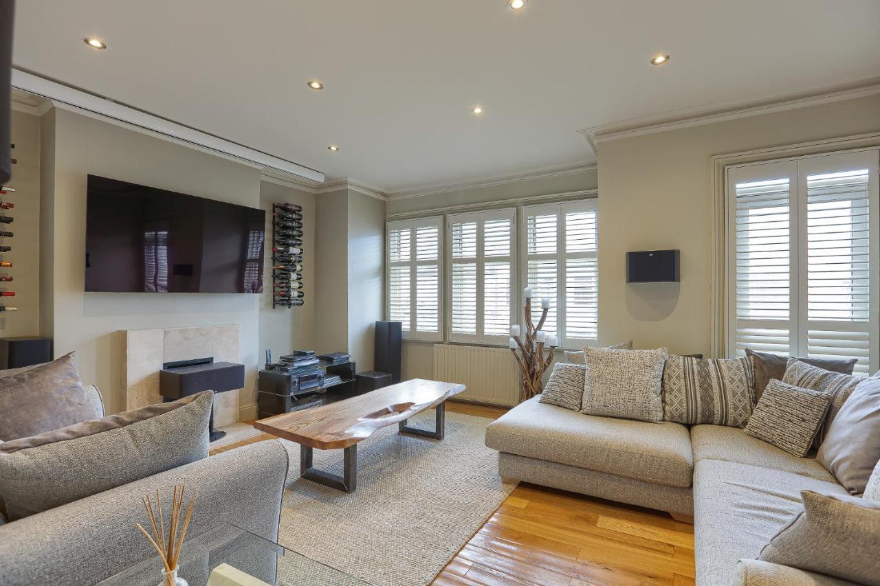 Modern Bedroom In London !! المظهر الخارجي الصورة