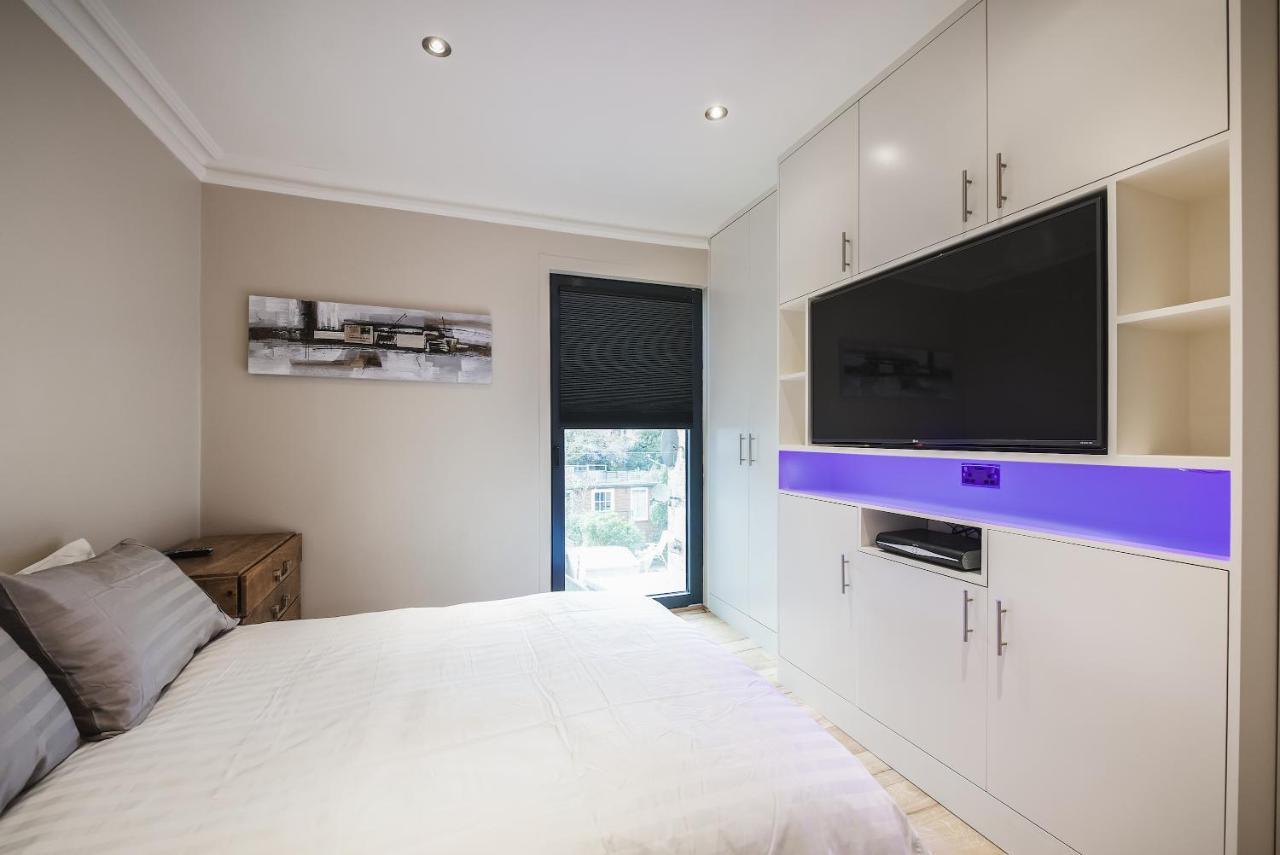 Modern Bedroom In London !! المظهر الخارجي الصورة